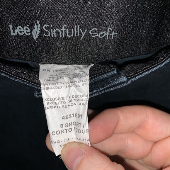 Lee Sinfully Soft Women’s Jeans Size 8 Dark Blue Mid Rise - Picture 2 of 6